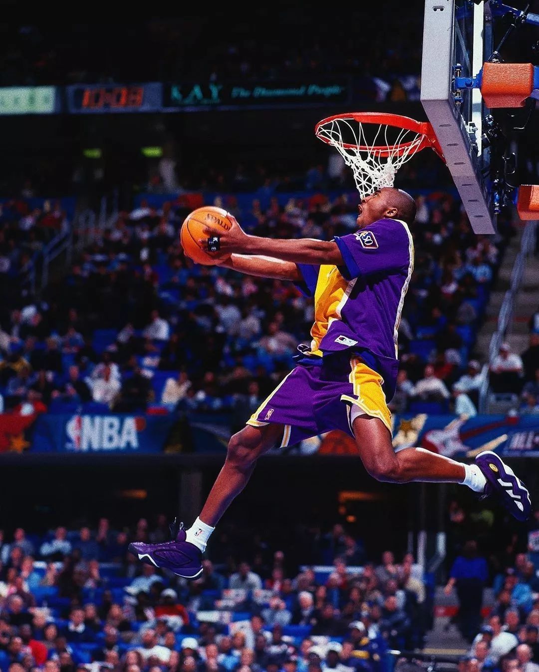 对草皮平整 对草皮平整